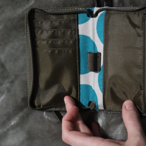 Thirty-One Clutch Wallet - Picture 2 of 4
